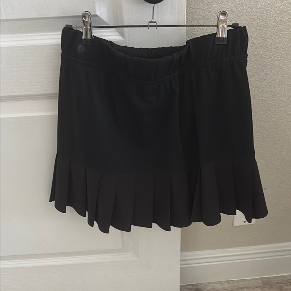 Elegant Black Pleated Skirt